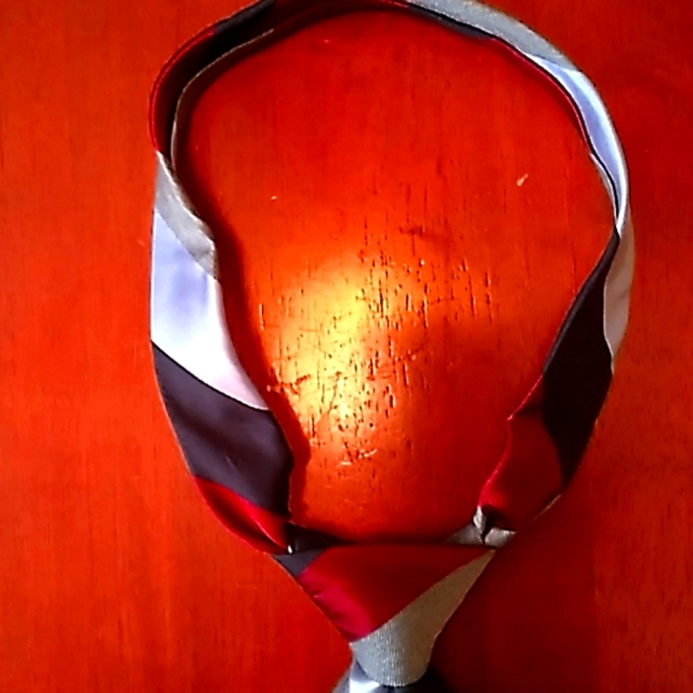 Necktie - Picture 2 of 4